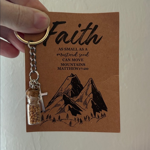 Faith Mustard Seed Keychain with Mini Vial and Cross - Picture 7 of 9